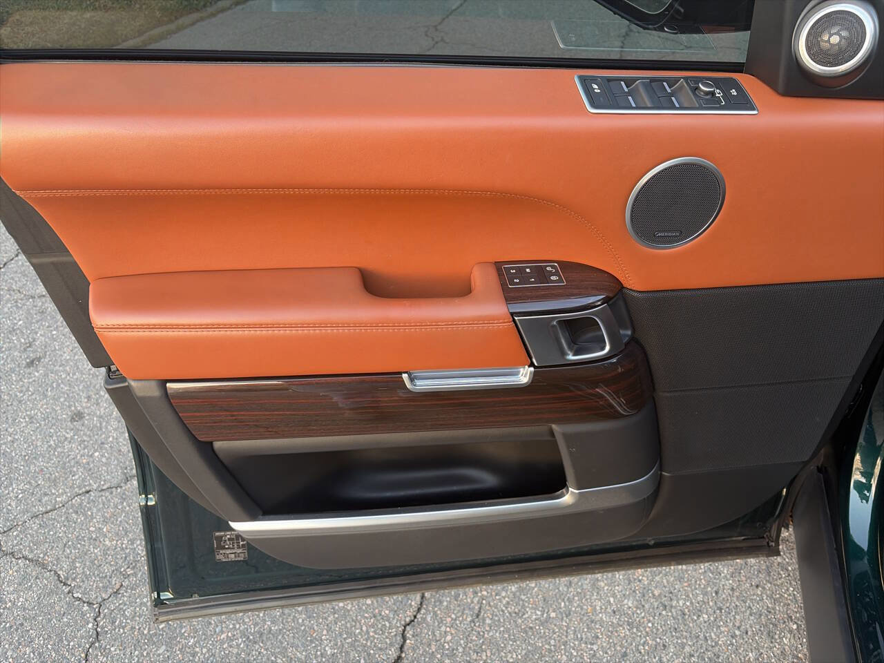 Used 2017 Land Rover Range Rover Long Wheelbase Autobiography image 30