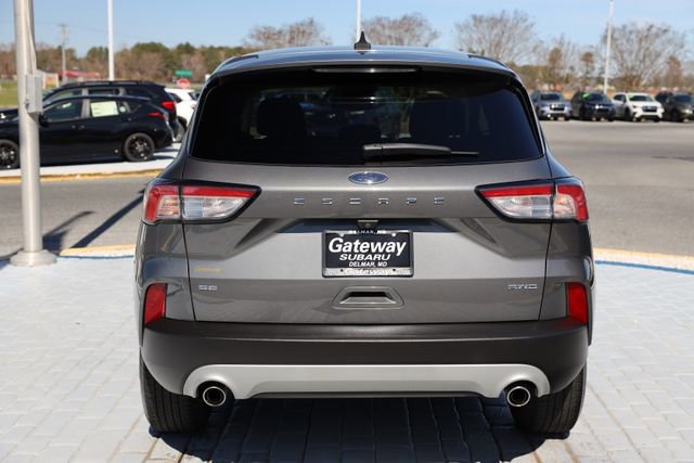 Used 2021 Ford Escape SE w/ Convenience Package image 4