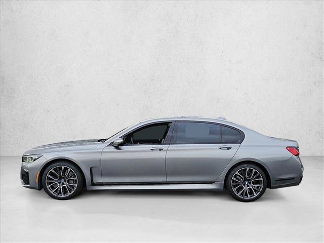 Used 2022 BMW 750i xDrive w/ M Sport Package image 9