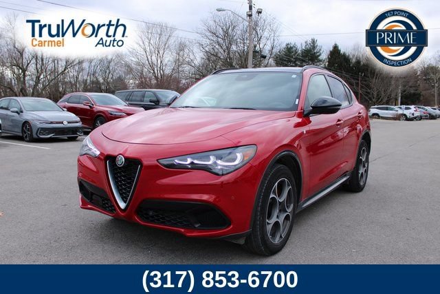 Used 2024 Alfa Romeo Stelvio AWD image 1