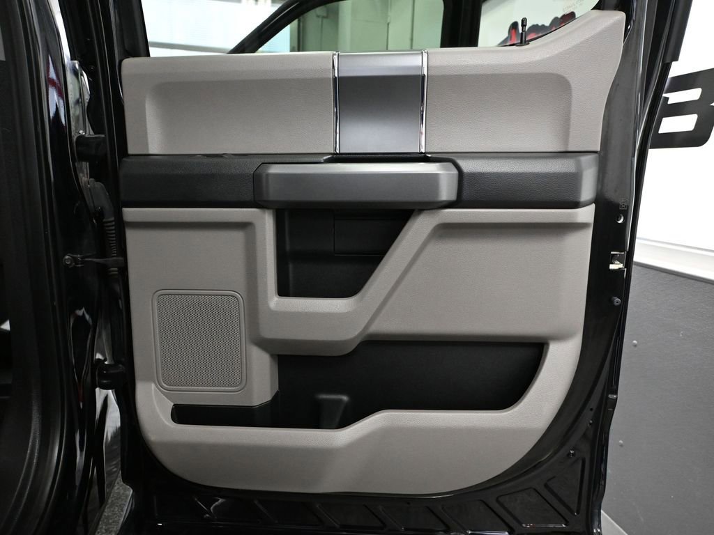 Used 2018 Ford F150 XLT w/ Equipment Group 302A Luxury image 43