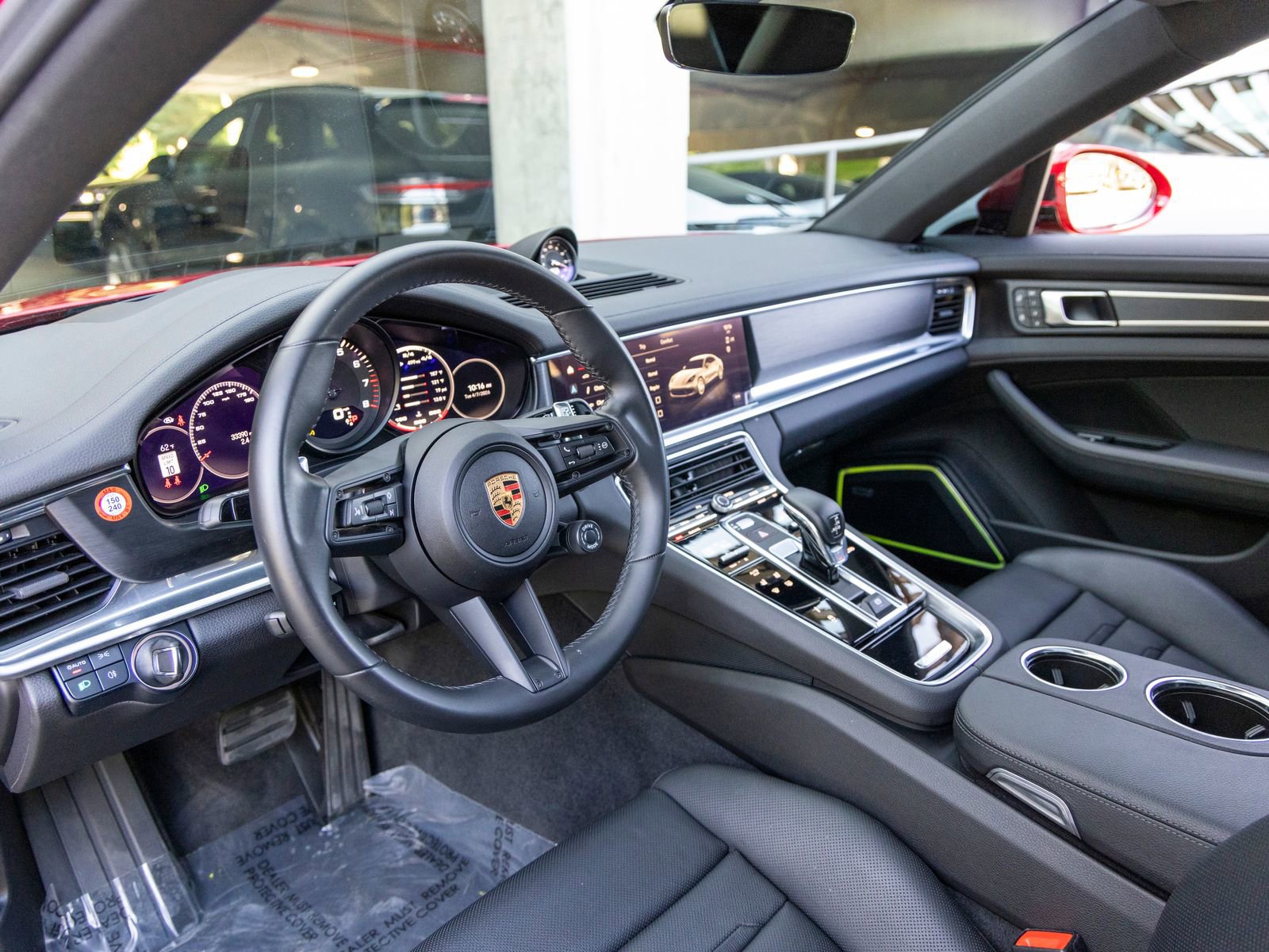 Certified 2023 Porsche Panamera Platinum Edition image 4