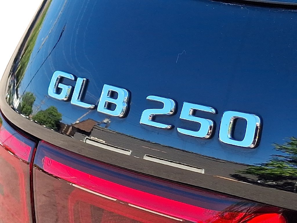 Used 2020 Mercedes-Benz GLB 250 4MATIC image 29