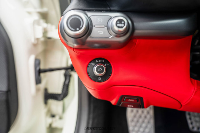 Used 2019 Ferrari 812 Superfast image 59