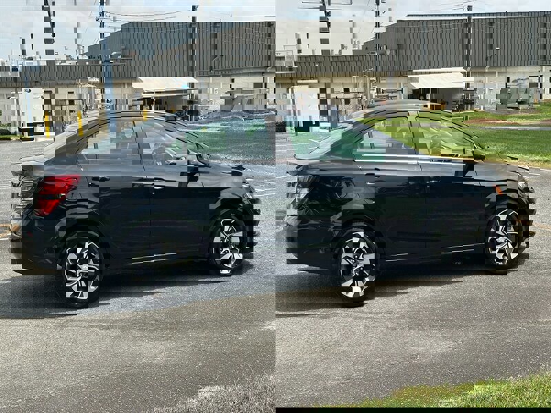 Used 2017 Chevrolet Sonic Premier image 4