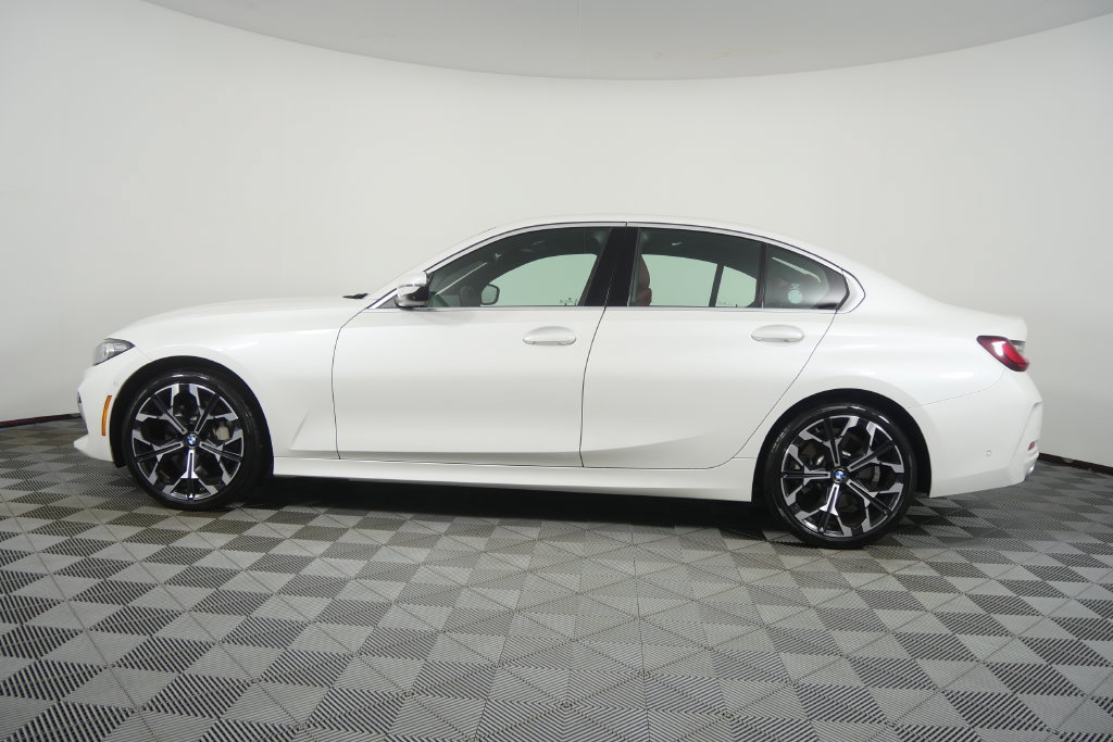 Certified 2025 BMW 330i Sedan RWD image 7