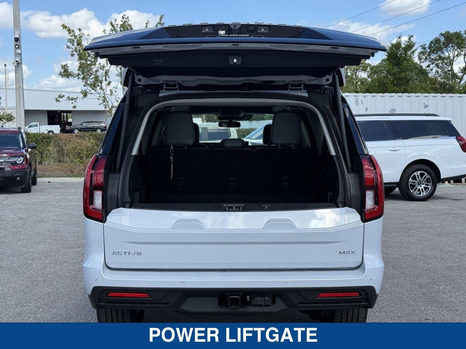 New 2025 Ford Expedition Max Active image 14