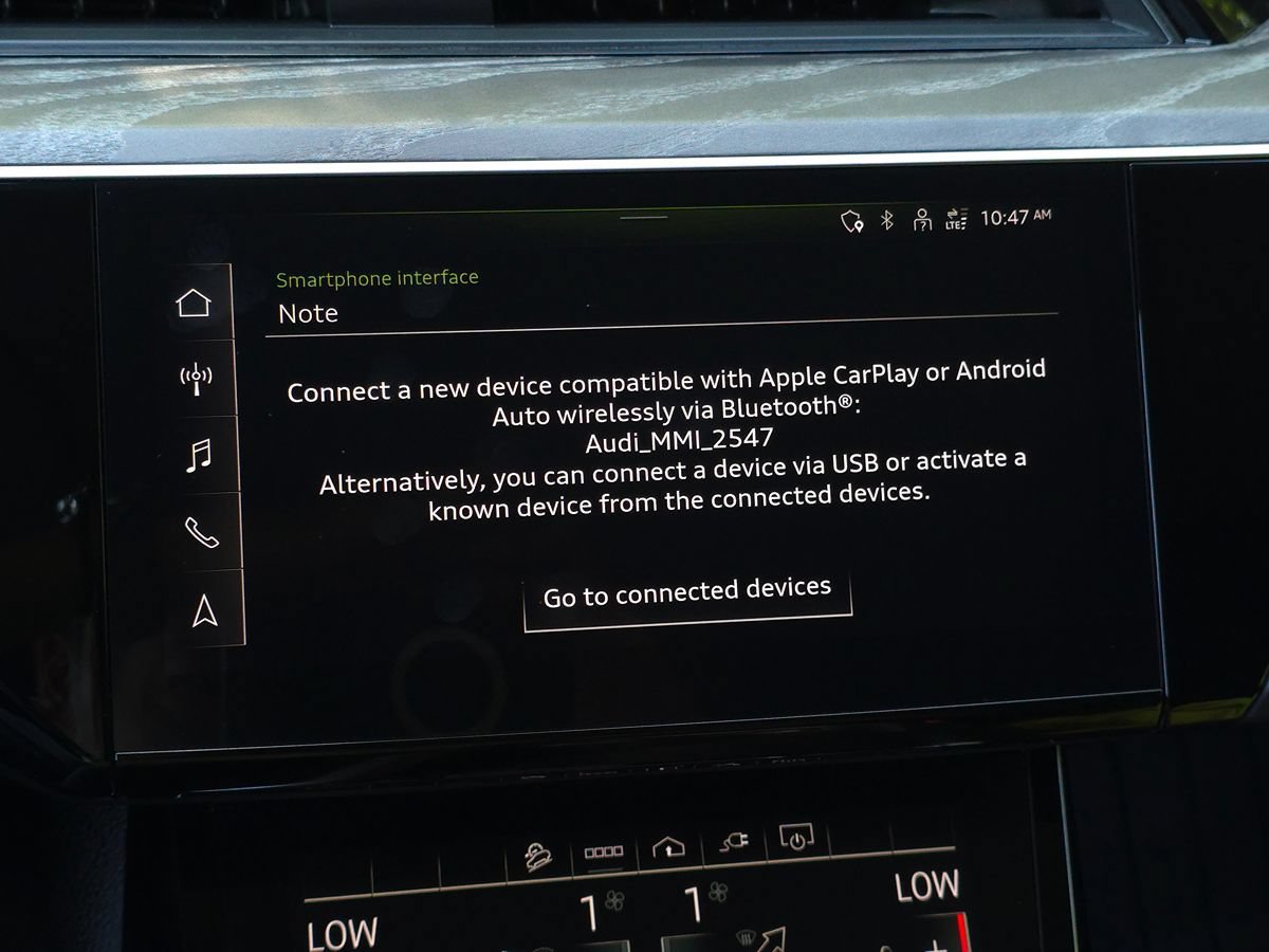 Used 2024 Audi Q8 e-tron Premium AWD/4WD image 41