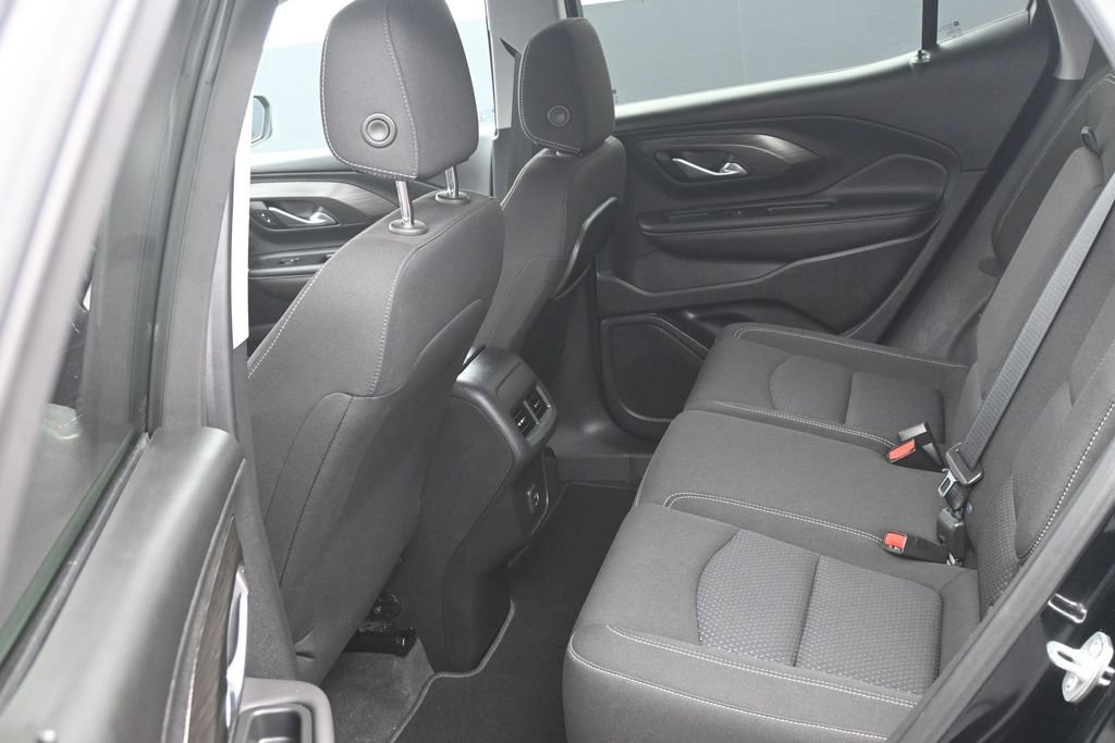 Used 2022 GMC Terrain SLE w/ Driver Convenience Package AWD/4WD image 13