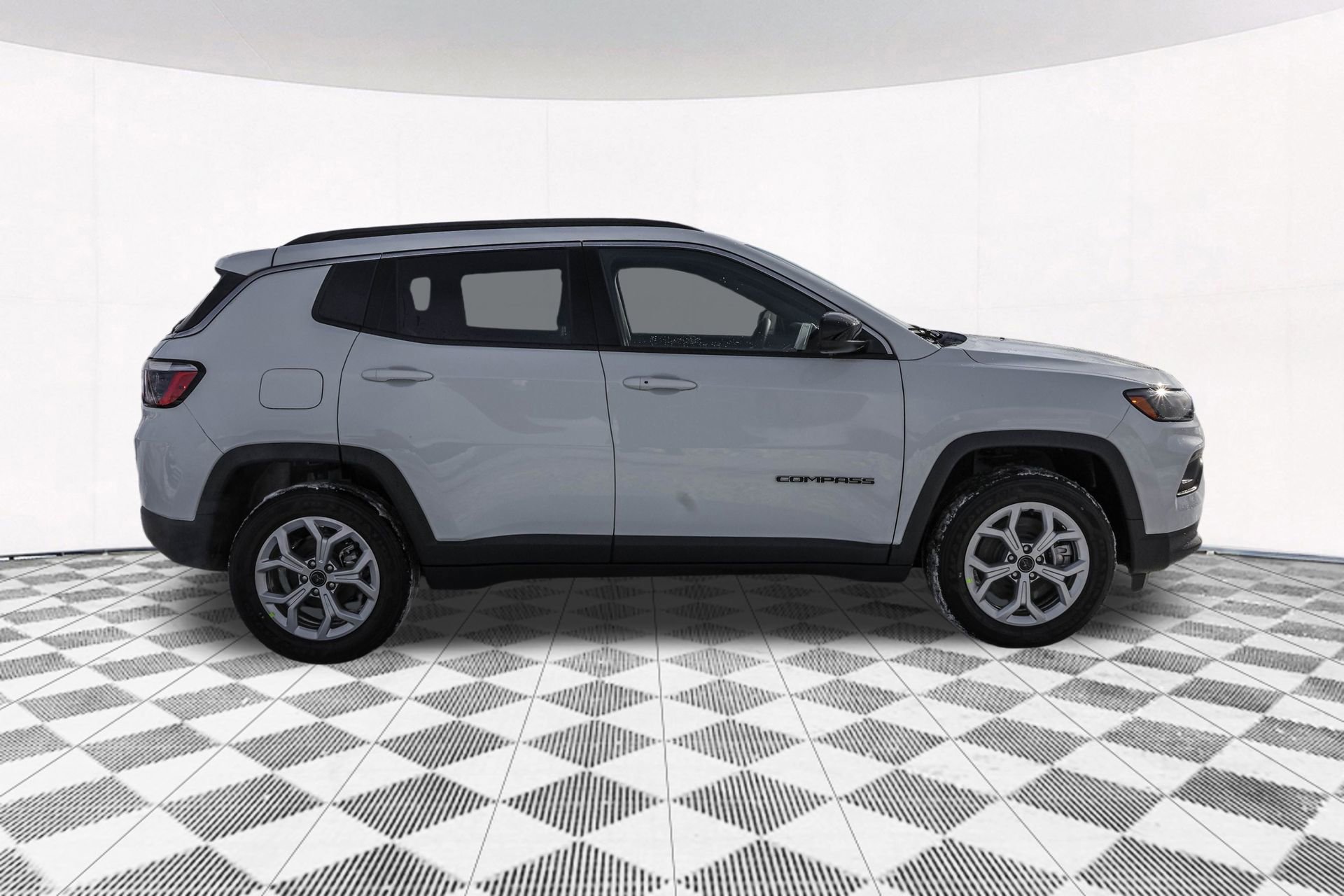 New 2026 Jeep Compass Latitude image 8