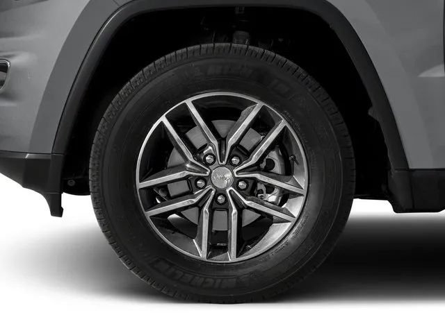 Used 2017 Jeep Grand Cherokee Limited w/ Luxury Group II AWD/4WD image 14