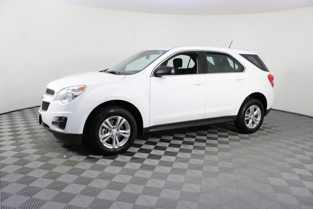 Used 2014 Chevrolet Equinox LS FWD image 2