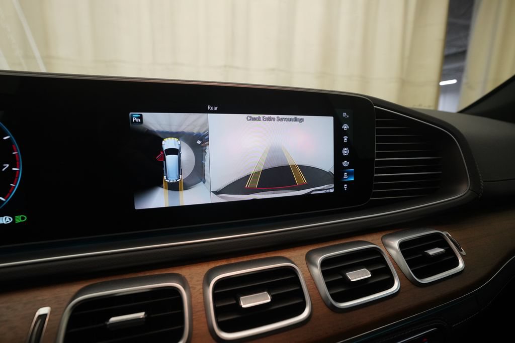 Used 2022 Mercedes-Benz GLS 450 4MATIC image 21