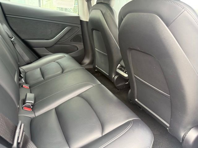 Used 2021 Tesla Model 3 Performance image 20