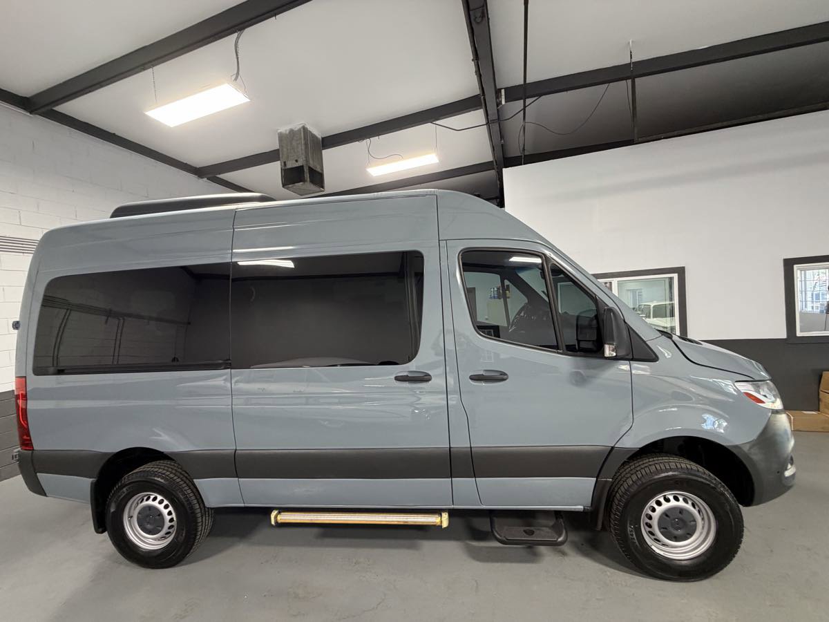 Used 2019 Mercedes-Benz Sprinter 2500 image 4