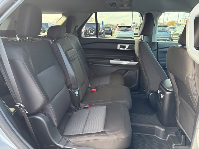 Used 2022 Ford Explorer XLT image 14