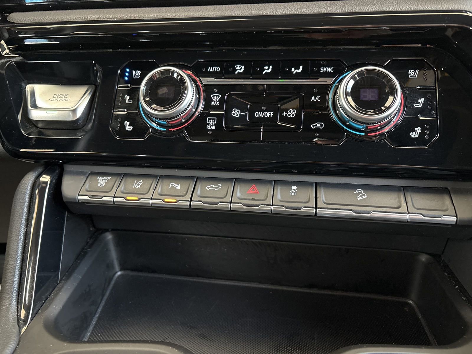 Certified 2024 GMC Sierra 3500 AT4 w/ AT4 Premium Plus Package image 19