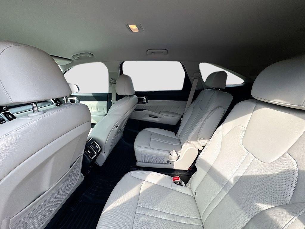 Certified 2023 Kia Sorento SX Prestige image 27
