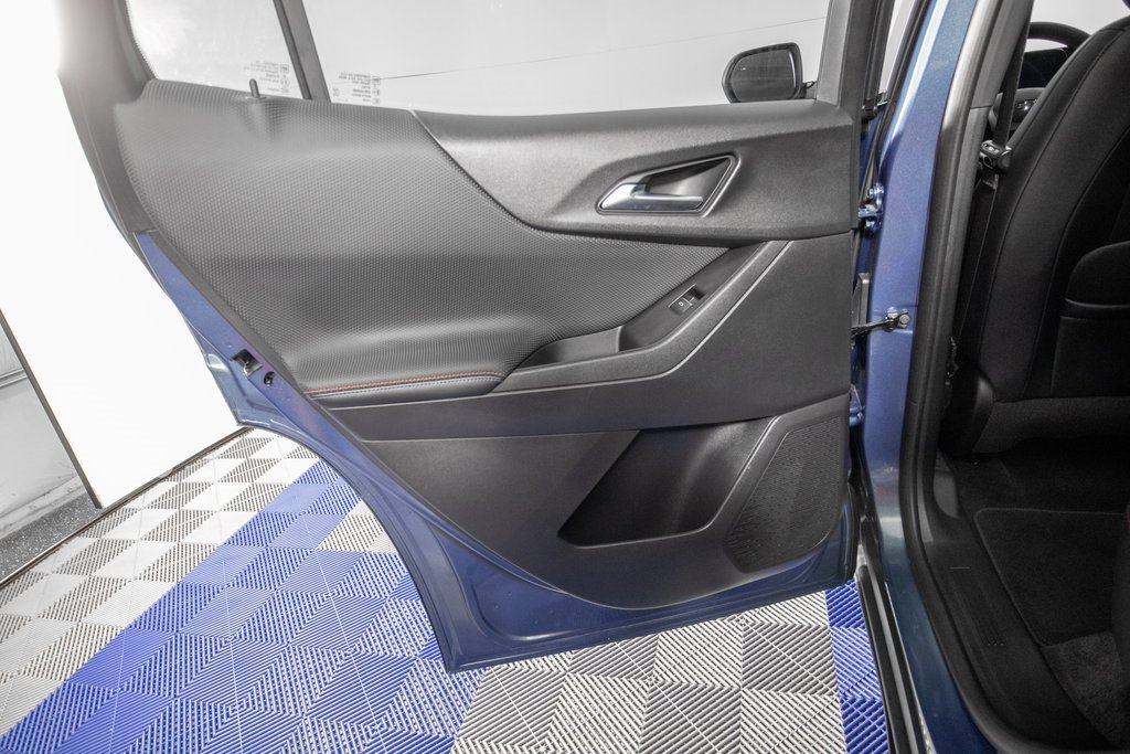 Used 2025 Chevrolet Equinox RS w/ Safety and Technology Package image 14