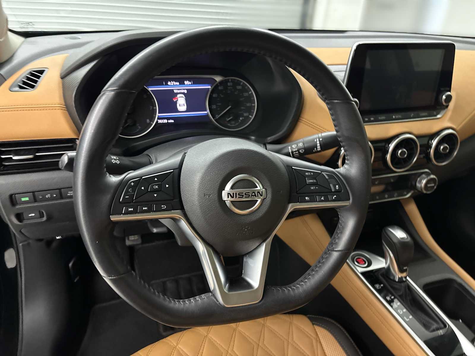 Used 2020 Nissan Sentra SV w/ SV Premium Package FWD image 11