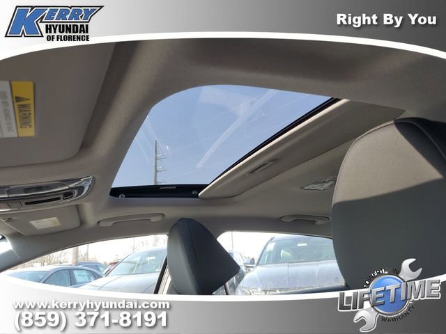 New 2026 Hyundai Elantra Limited w/ Cargo Package image 18