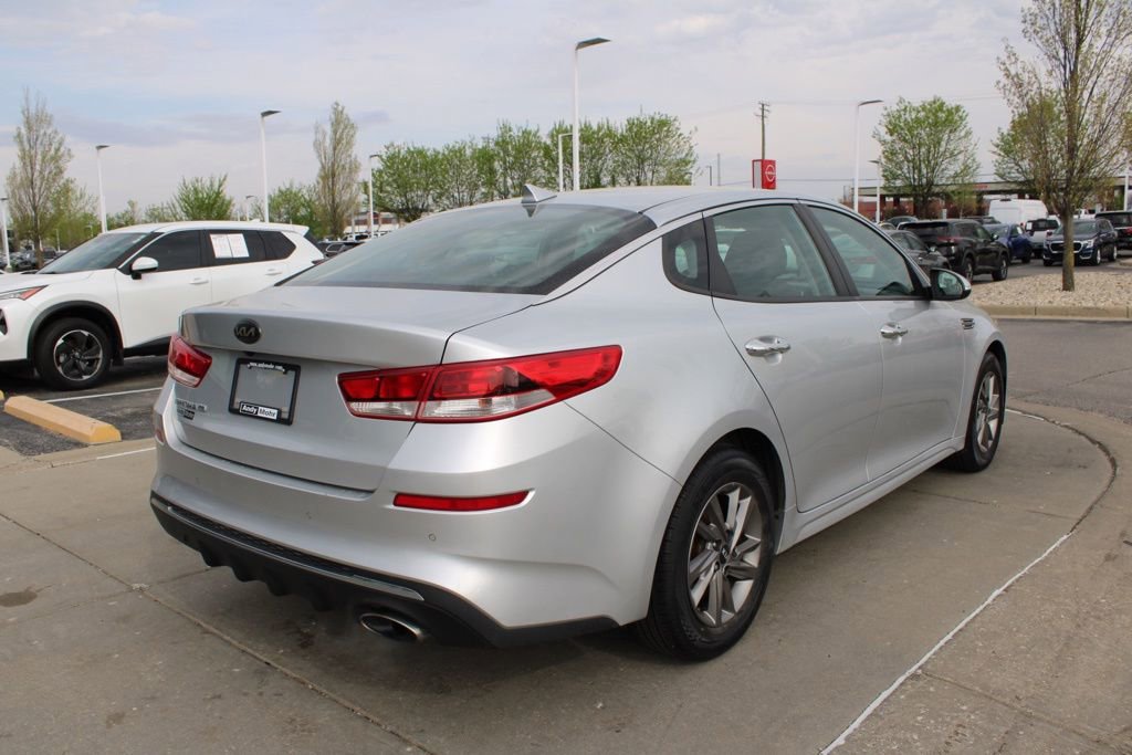 Used 2020 Kia Optima LX image 7