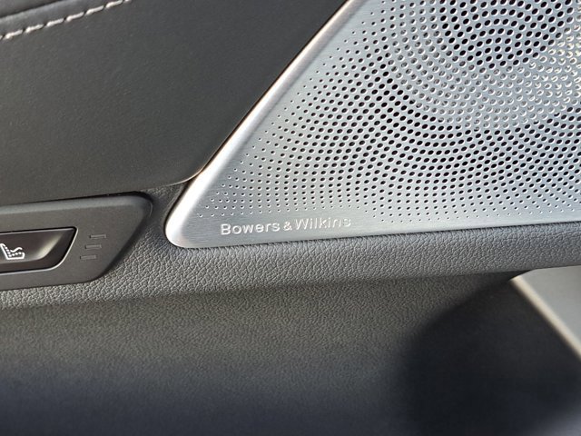 Used 2019 BMW M760i xDrive w/ Luxury Rear Seating Package image 23