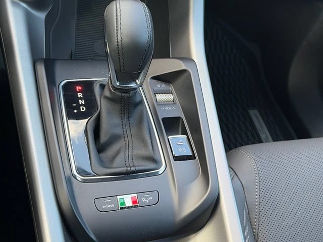 Used 2024 Alfa Romeo Tonale Veloce AWD/4WD image 29