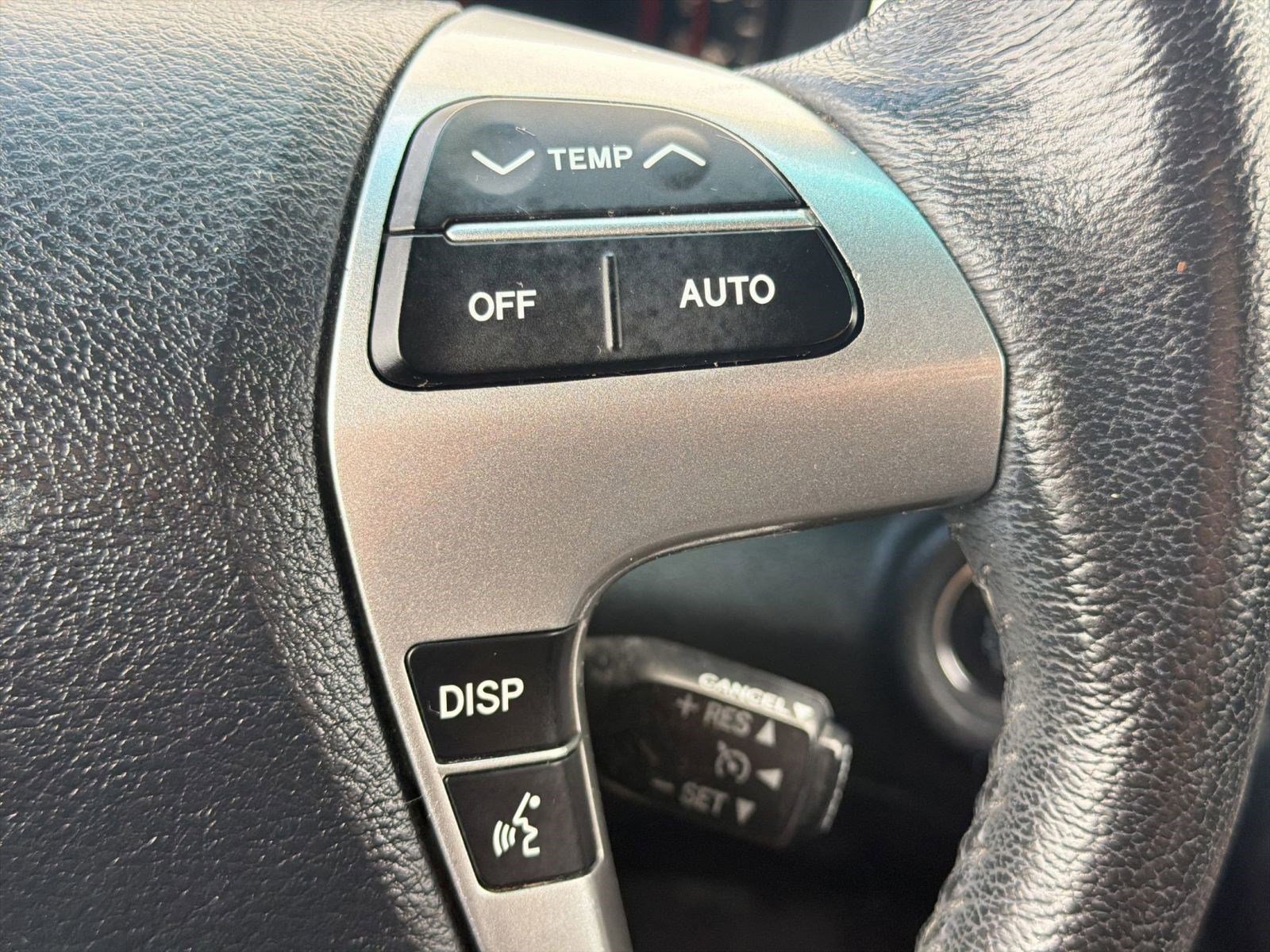 Used 2012 Toyota Highlander Limited w/ Tow Pkg image 26