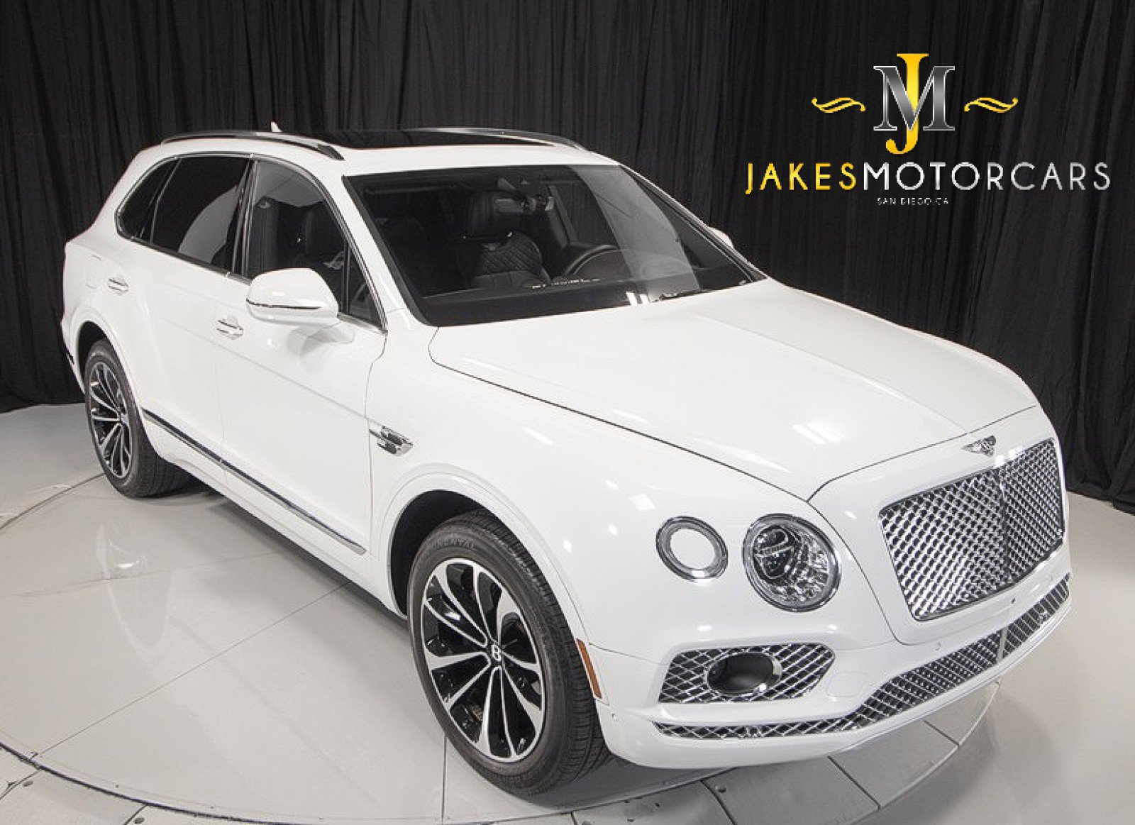 Used 2017 Bentley Bentayga image 15
