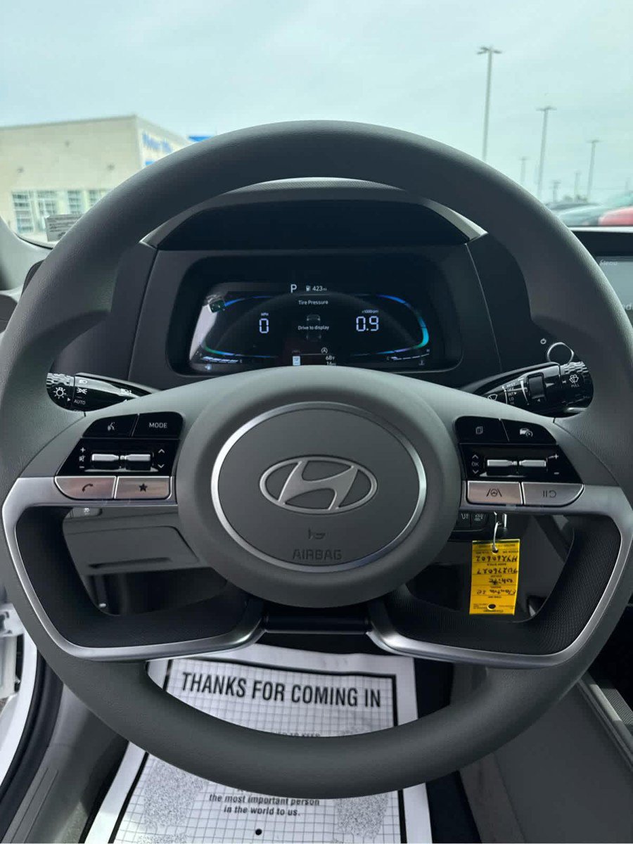 New 2026 Hyundai Elantra SE FWD image 33