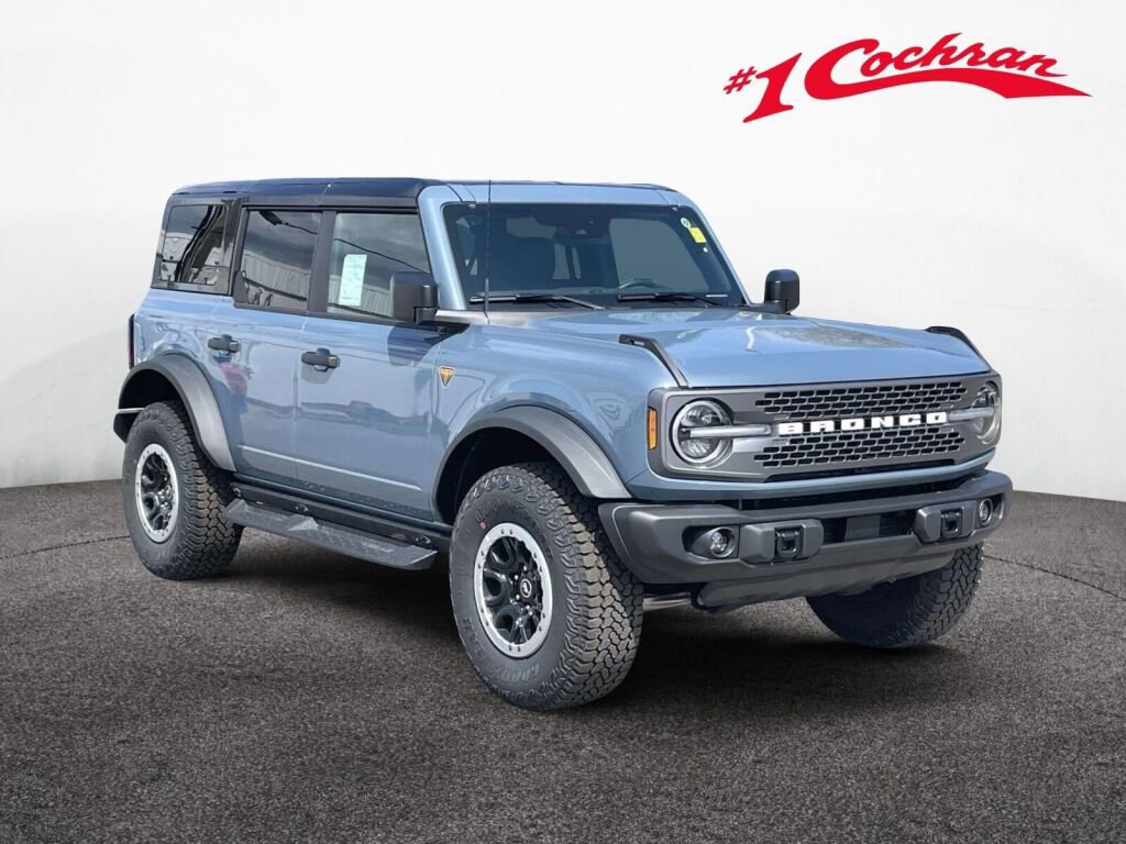 New 2025 Ford Bronco Badlands w/ Sasquatch Package AWD/4WD image 1