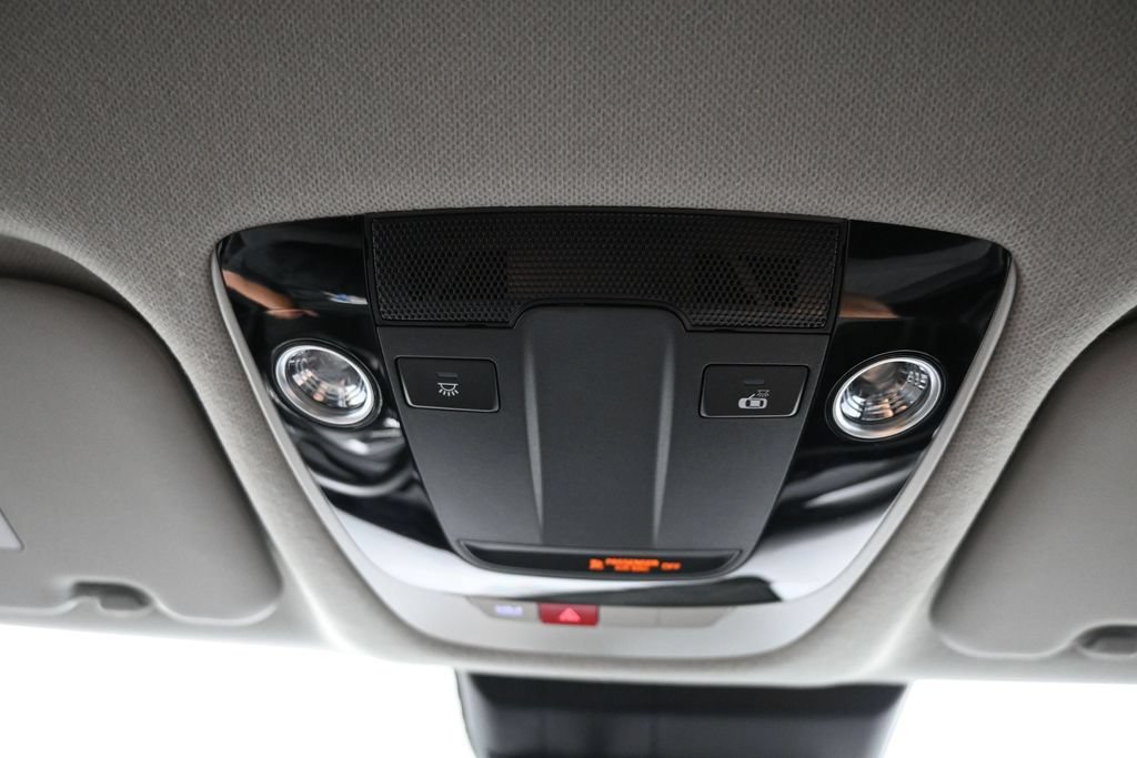 Certified 2025 Kia Seltos S AWD/4WD image 17
