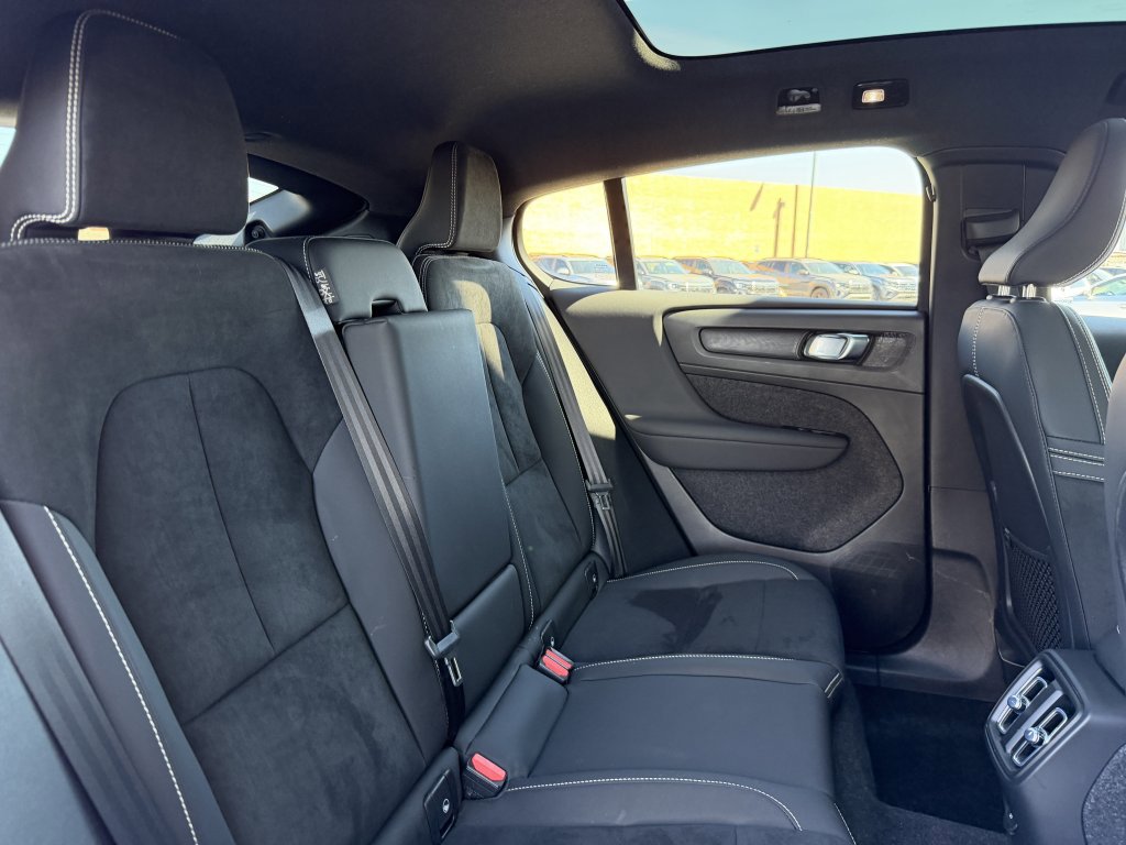 Used 2023 Volvo C40 P8 Recharge Plus w/ Protection Package Premier image 41