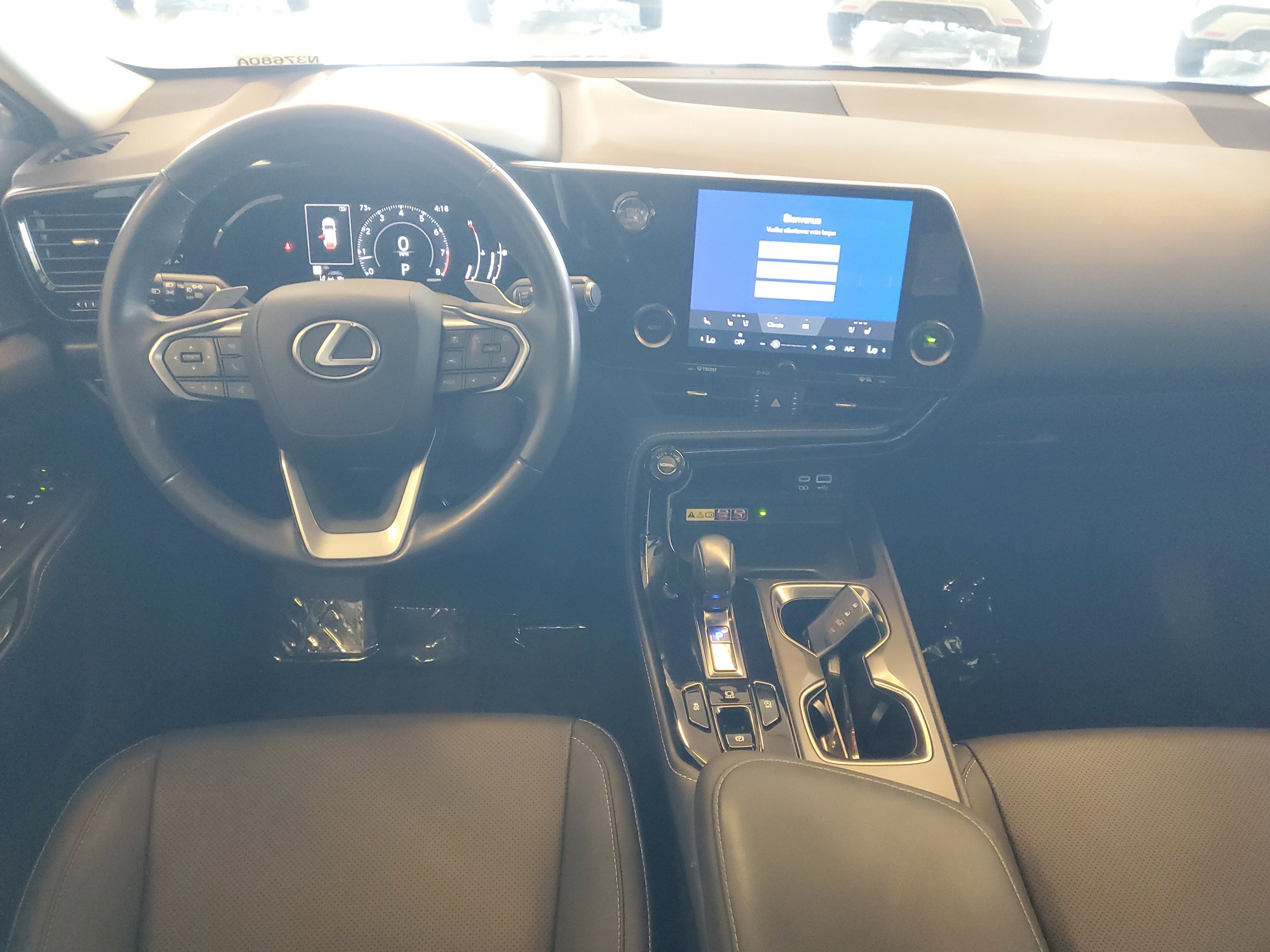 Used 2024 Lexus NX 250 FWD image 14