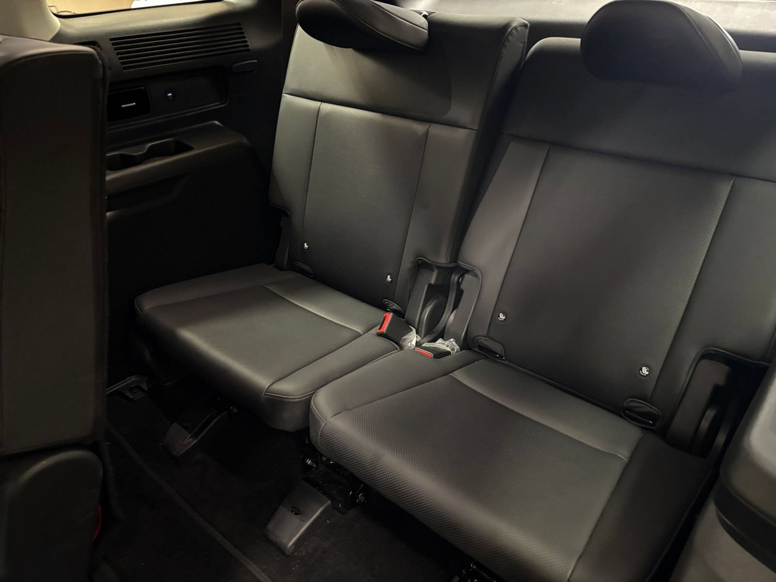 Used 2026 Hyundai Santa Fe SEL FWD image 30