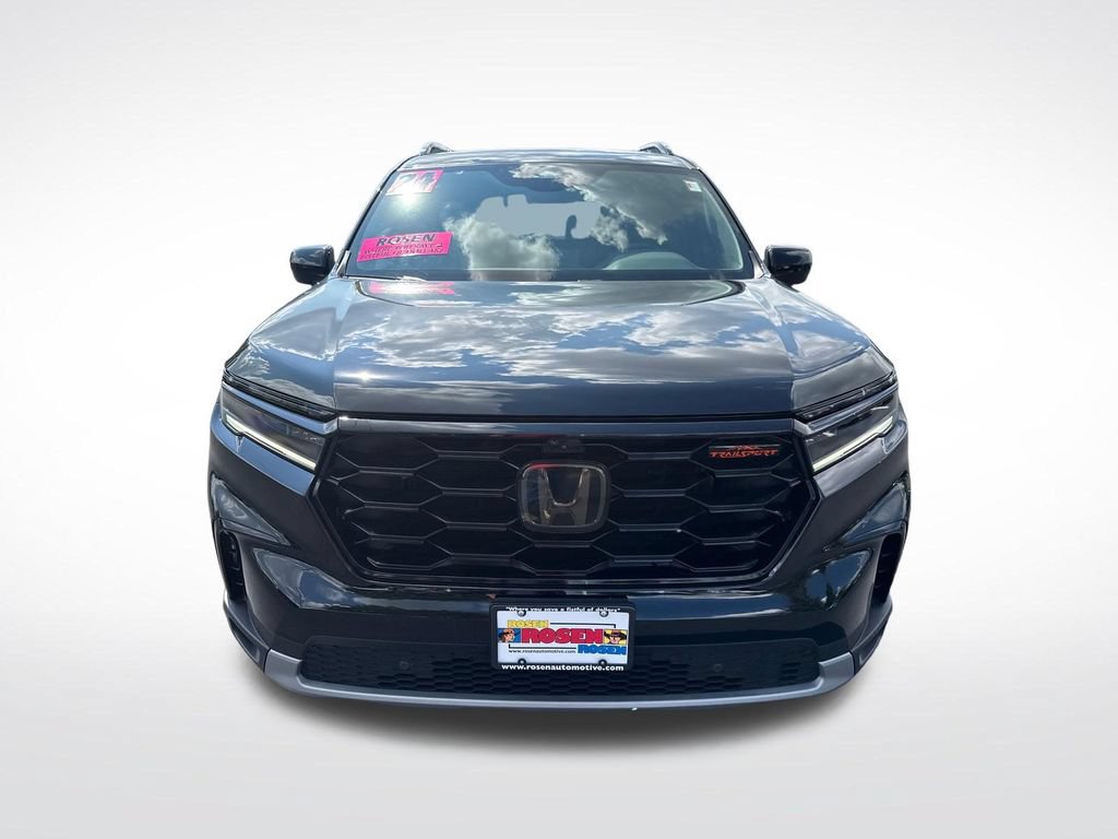 Used 2024 Honda Pilot TrailSport image 8