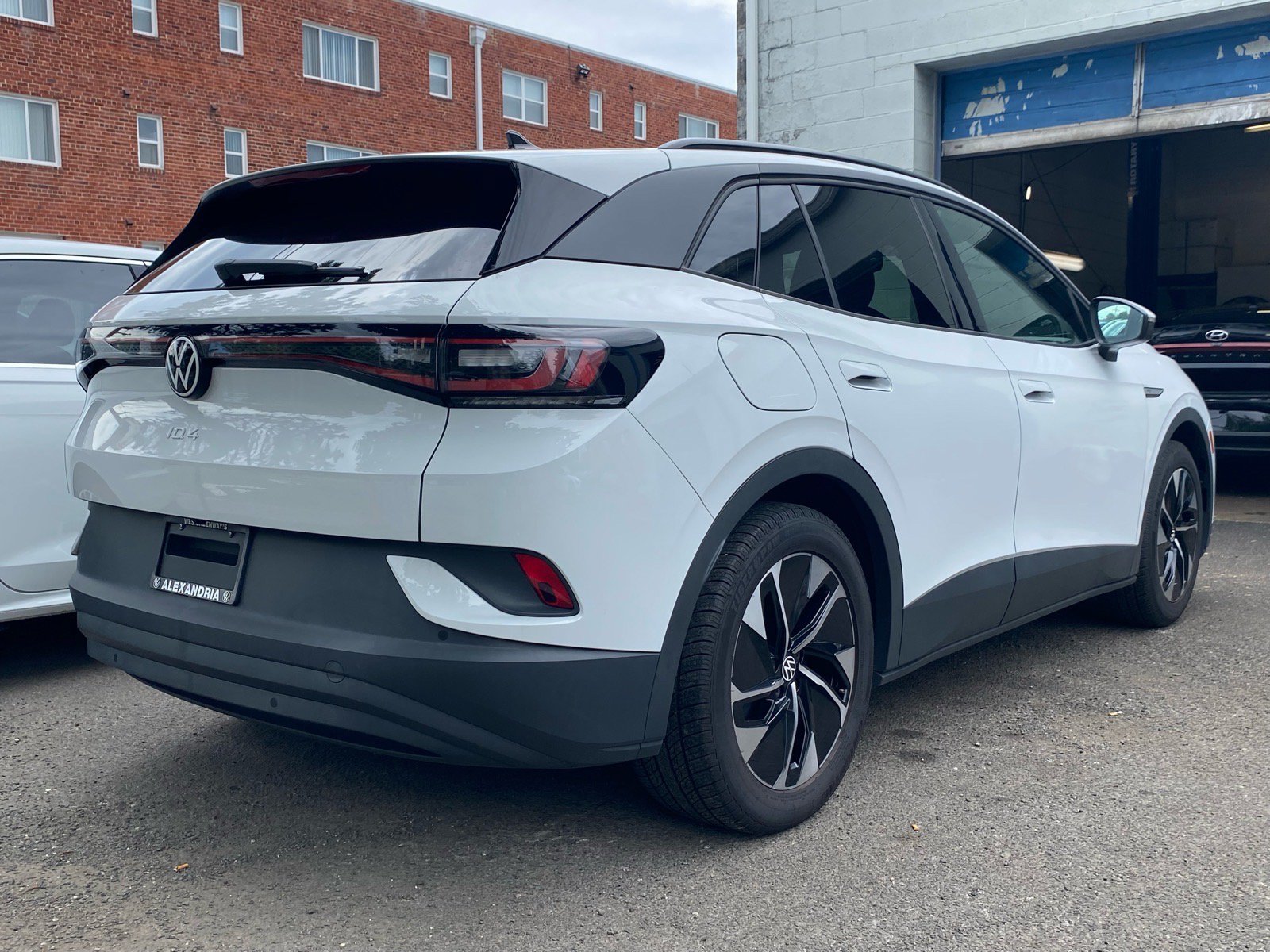 Certified 2022 Volkswagen ID.4 Pro RWD image 3