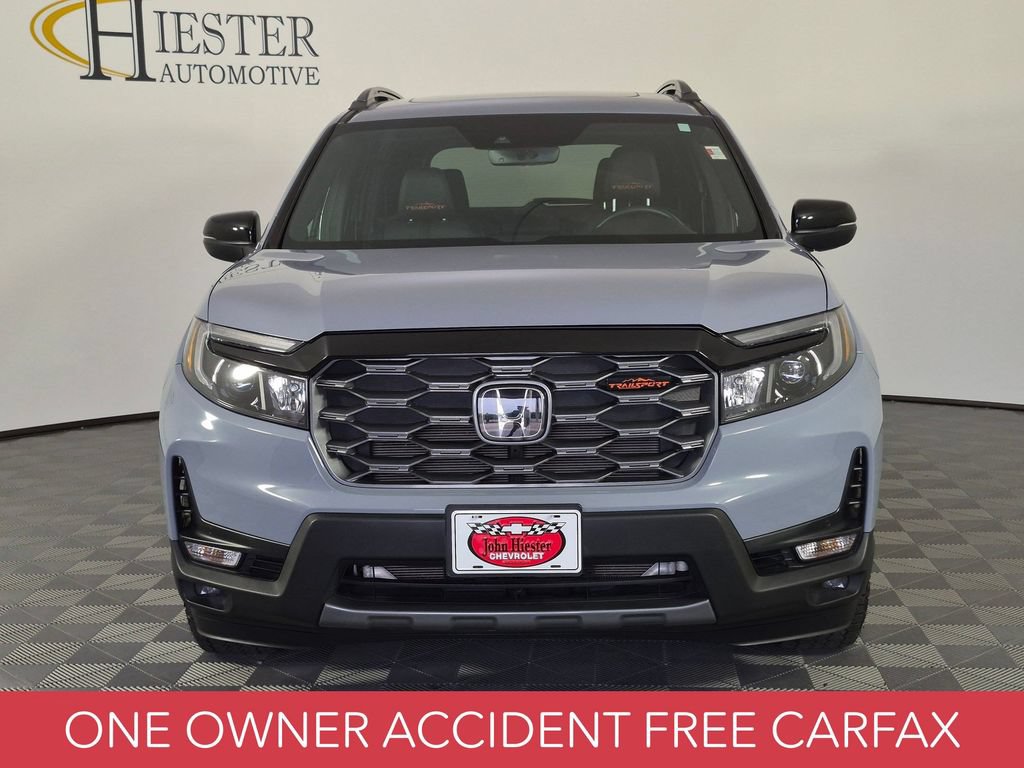 Used 2024 Honda Passport TrailSport image 3