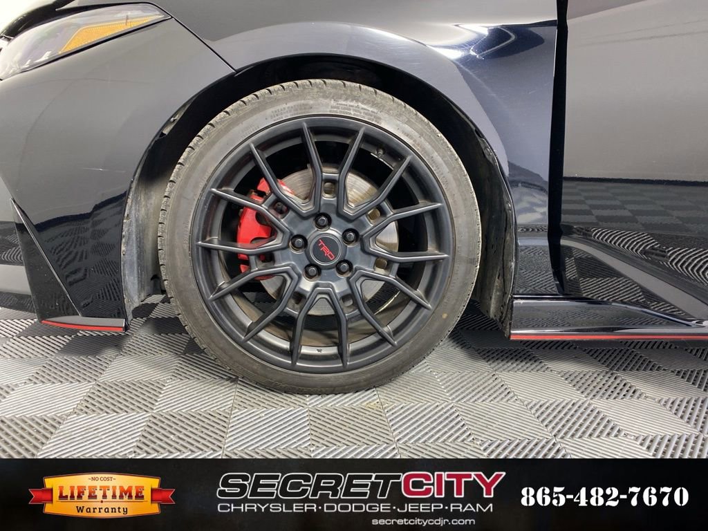 Used 2021 Toyota Avalon TRD image 9