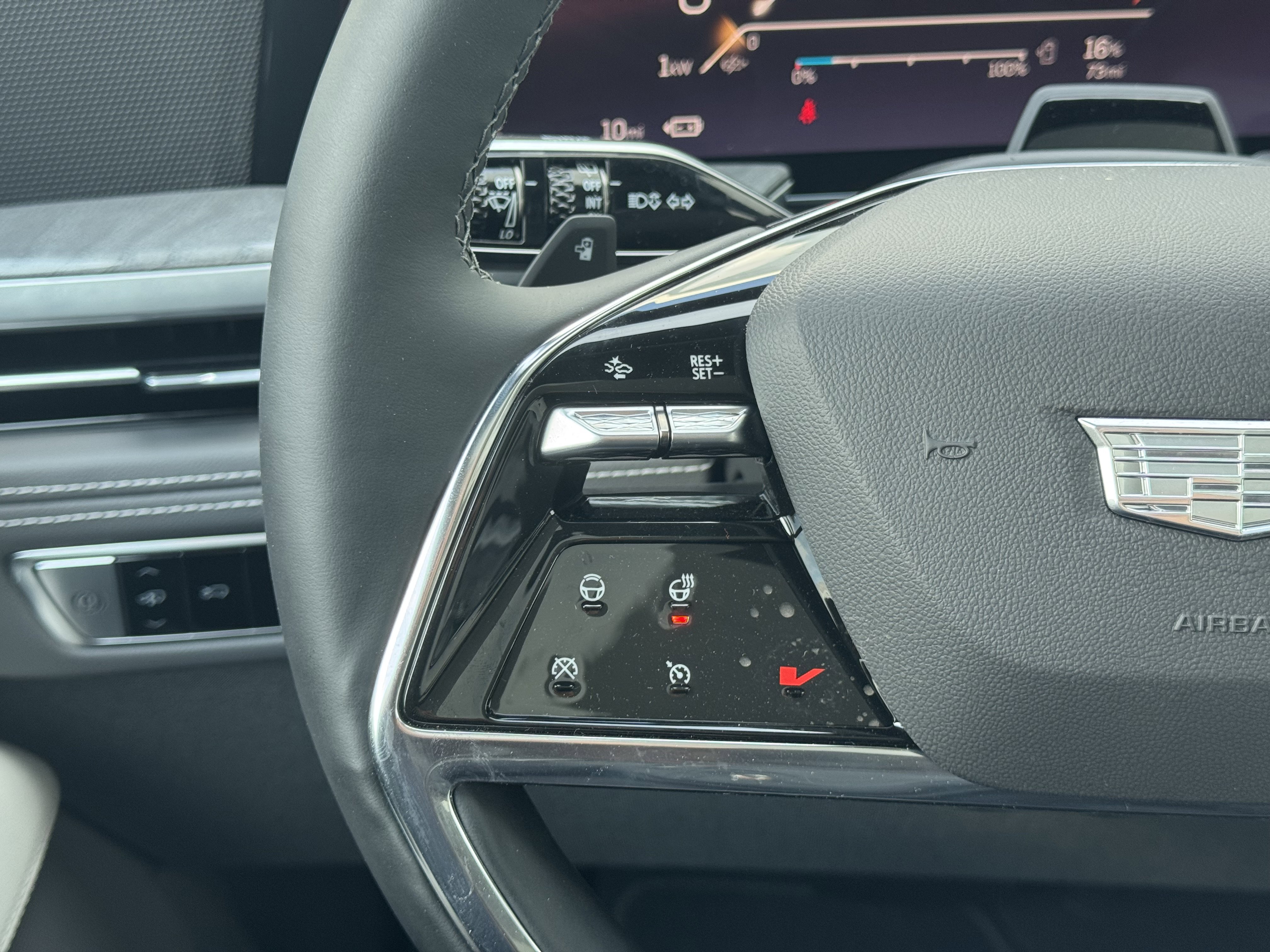 New 2025 Cadillac Escalade IQ Sport 1 w/ LPO, ONYX Package image 19