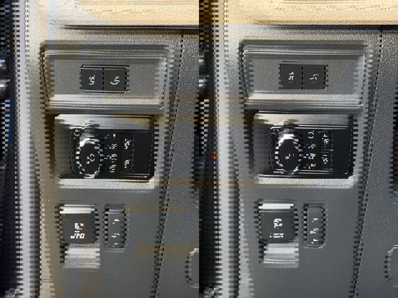 Used 2024 Ford Expedition Max Limited image 23