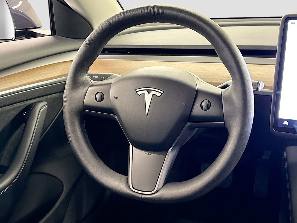 Used 2023 Tesla Model 3 Standard Range image 17