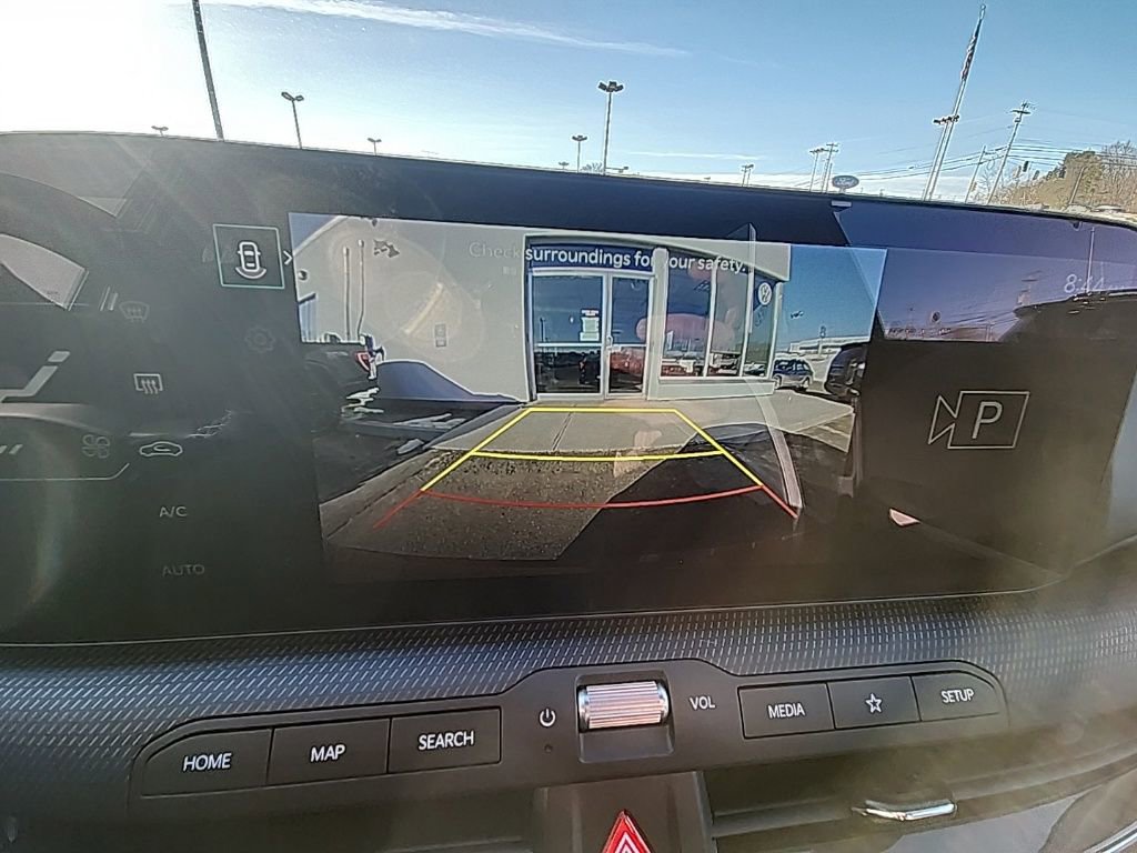 Used 2025 Kia K4 GT-Line w/ GT-Line Premium Package image 16