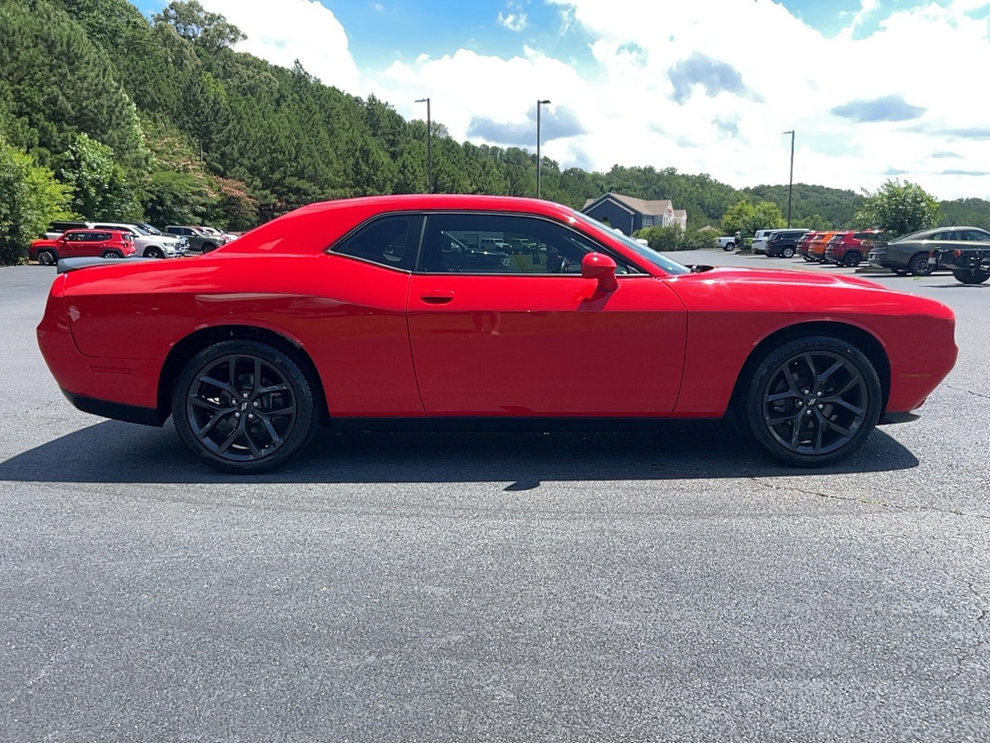 Used 2019 Dodge Challenger SXT w/ Blacktop Package RWD image 4