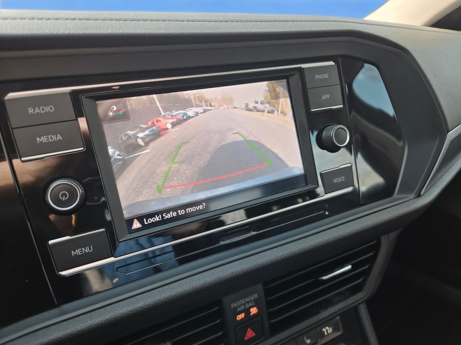 Certified 2024 Volkswagen Jetta SE FWD image 24