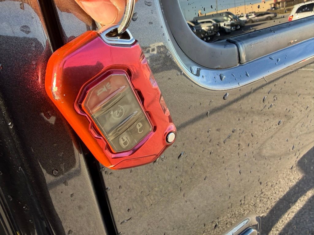 Used 2021 Jeep Gladiator Willys image 27