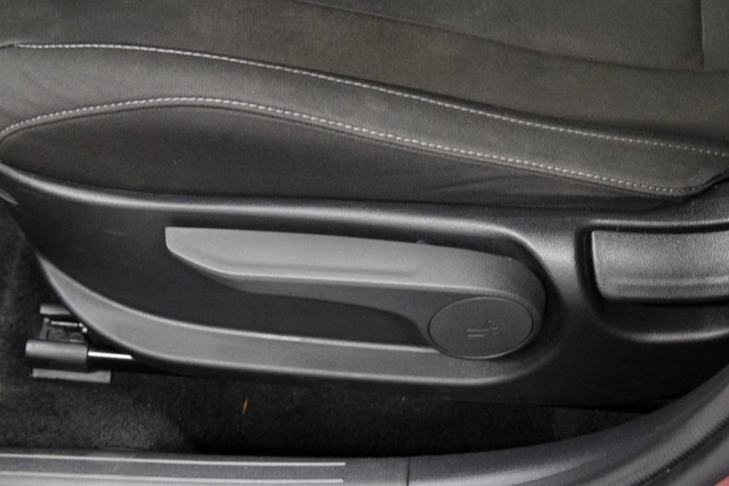 Certified 2024 Hyundai Elantra SEL FWD image 25