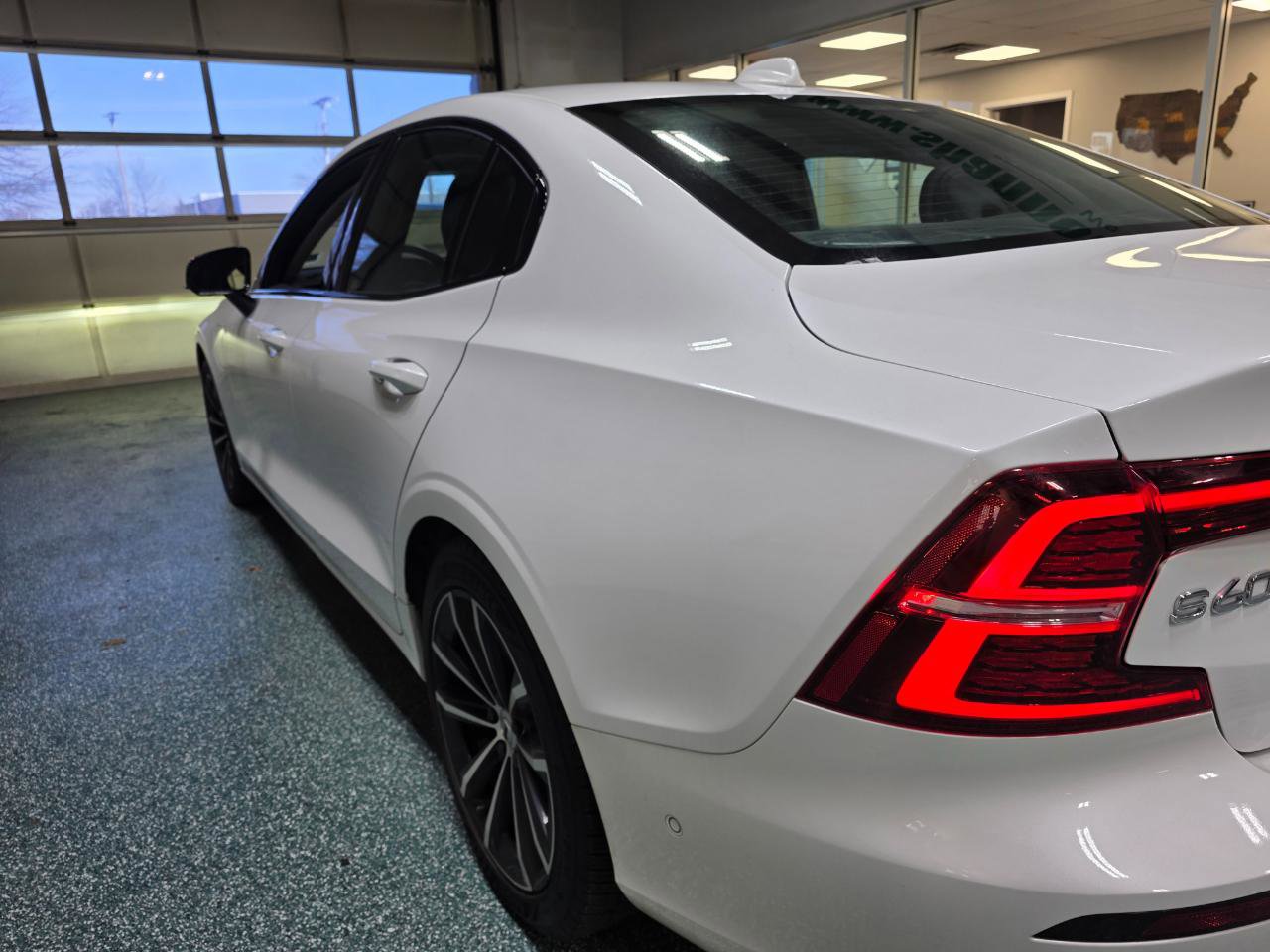 Used 2023 Volvo S60 T8 Plus AWD/4WD image 10