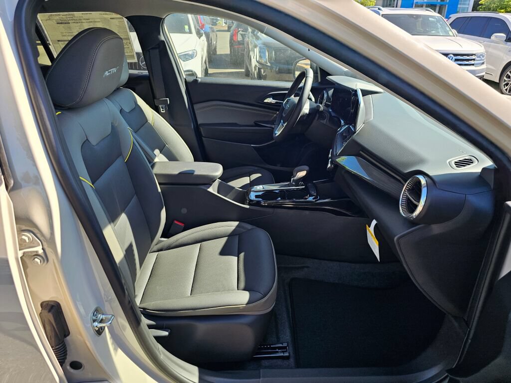 New 2026 Chevrolet Trax ACTIV w/ Driver Confidence Package FWD image 28